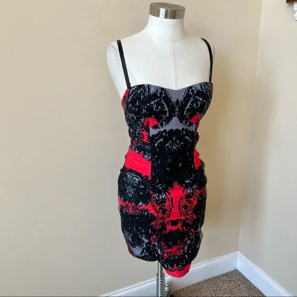 Nanette Lepore patterned strappy bodycon dress 5723 - Picture 4 of 8